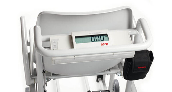 Seca 954 EMR-validated chair scale with precise graduation